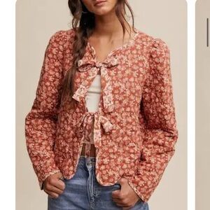 NWT Floral Tie-Front Quilted Jacket. Size Small.